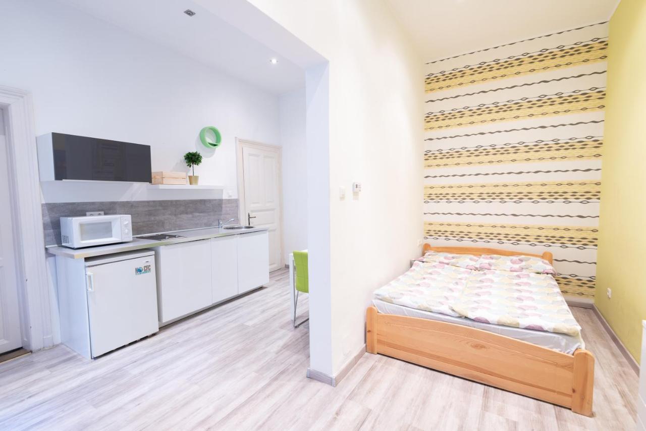 Standard By Hi5 - West End Center * Budapešť