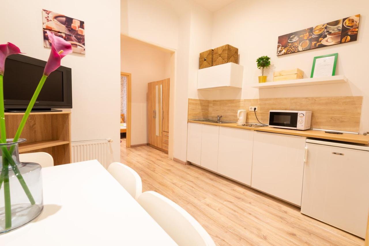 Standard By Hi5 - West End Center Apartmán *